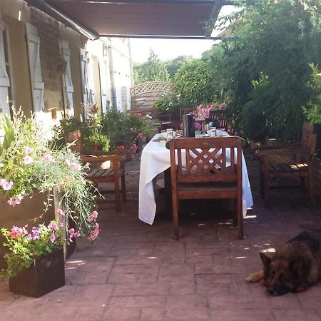 La Ferme De Saint Julien Bed & Breakfast Charleville-Mézières Dış mekan fotoğraf