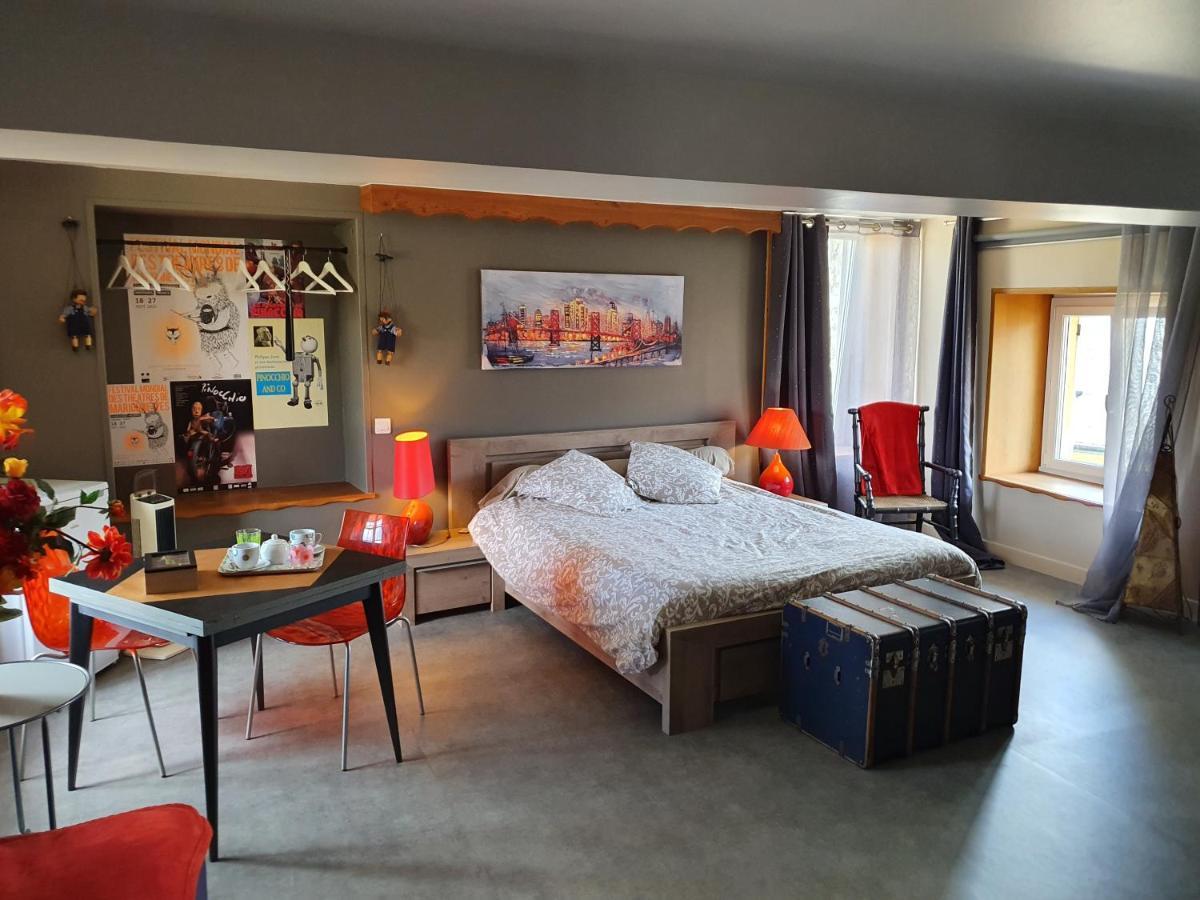 La Ferme De Saint Julien Bed & Breakfast Charleville-Mézières Oda fotoğraf